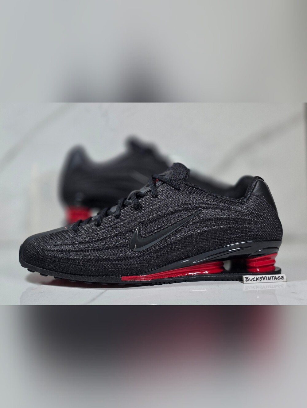 Nike Shox Z Black University Red Women’s Size 7, 8, 10 HQ7540-002 NEW Running
